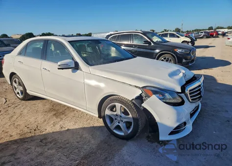 2015 Mercedes-Benz E 350 z USA, uszkodzony, nr VIN WDDHF5KB4FB121128